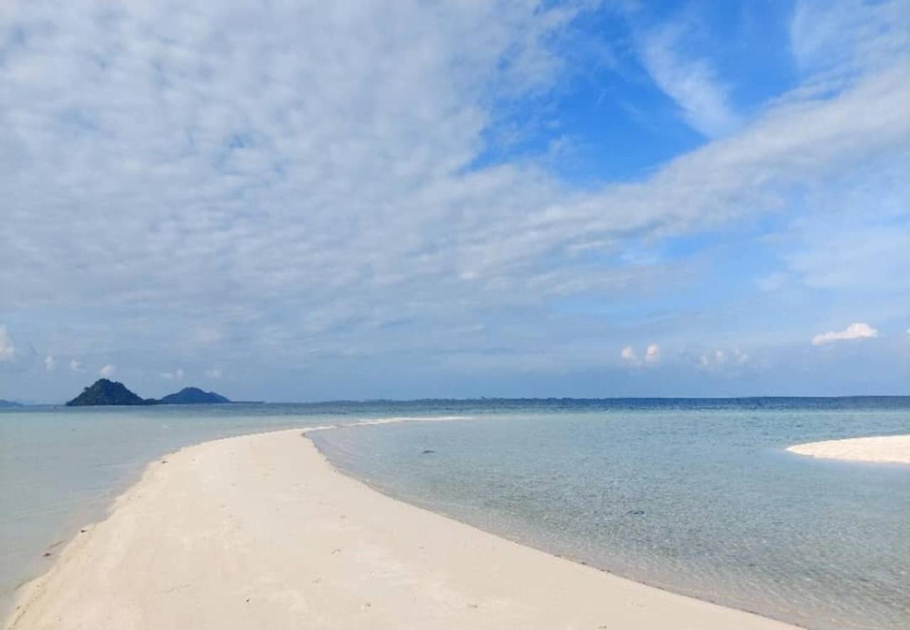 Santiri Island Resort Semporna Exterior photo
